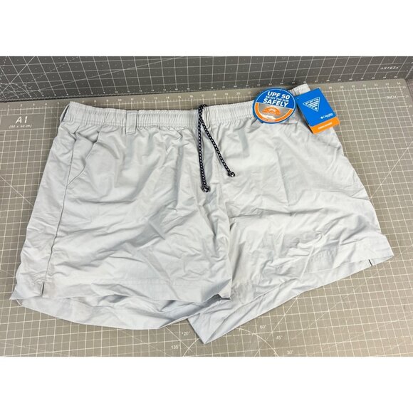 Columbia Womens PFG Backcast Water Shorts Sz. XXL UPF 50 Omni-Shade Light Gray - Picture 1 of 7